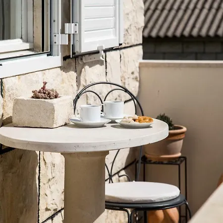 Vallis * פובליה